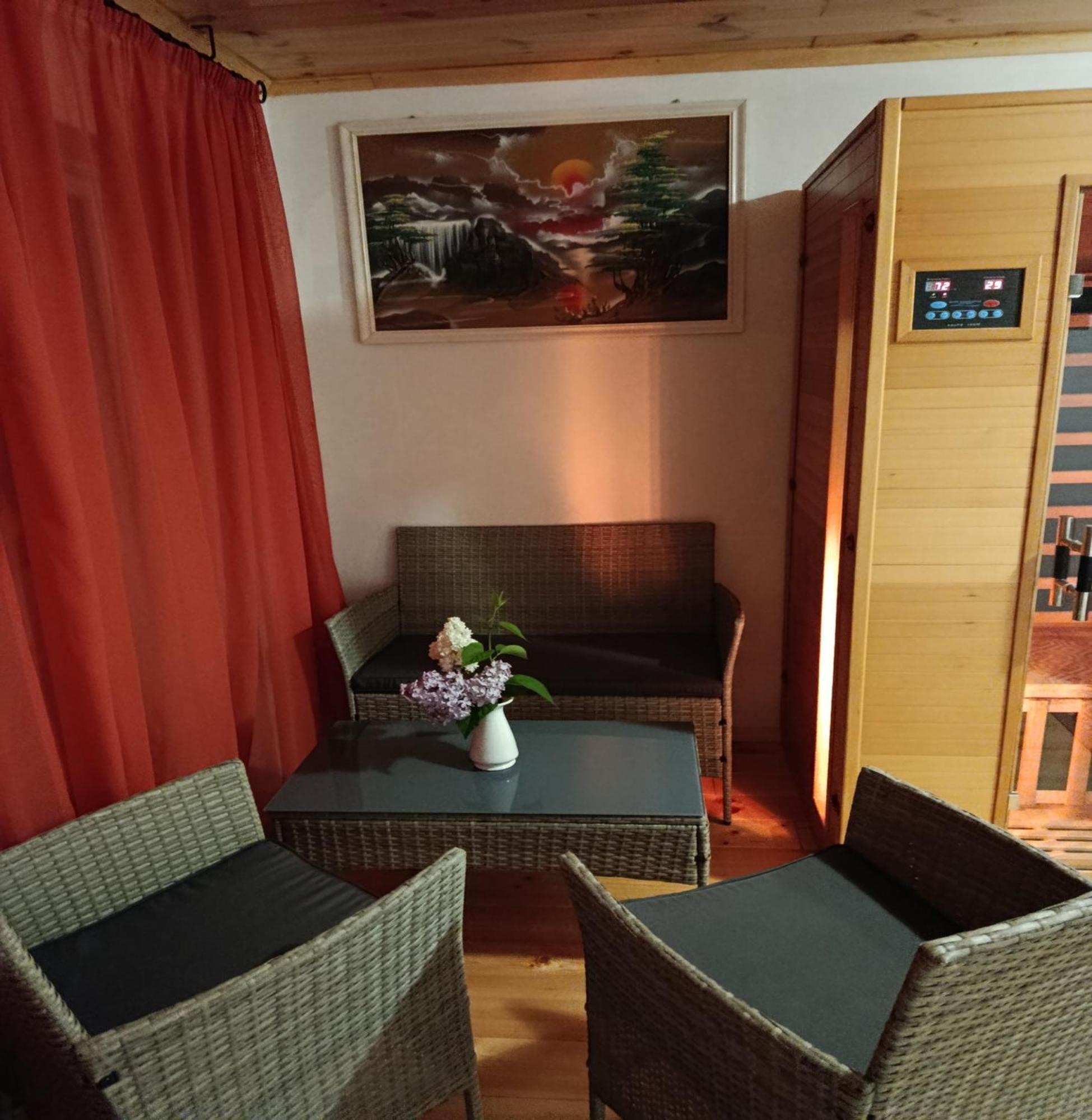 Erzsebet Vendeghaz Es Apartman Hajduszoboszlo Exterior photo